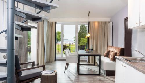 Executive Apartment (pets allowed)