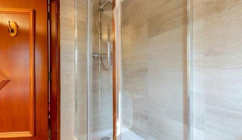 Deluxe Double Room (2 Adults + 1 Child)