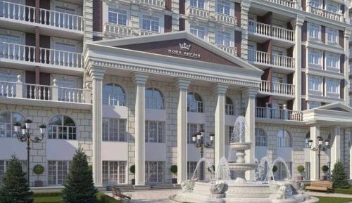 Apartment with Shower