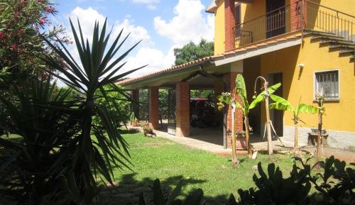 Triple Room with Private Bathroom