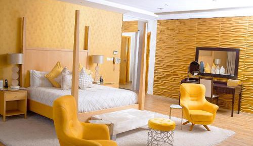 Deluxe King Suite