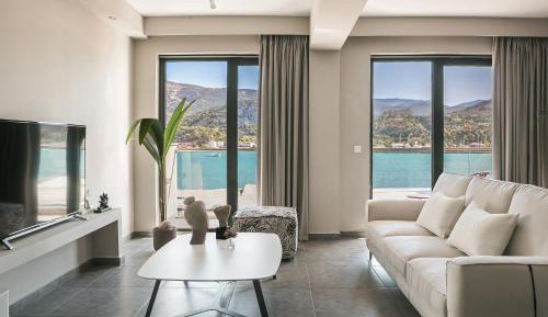 Luxury Suite with Sea View