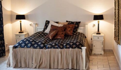 Deluxe Suite with Spa Bath