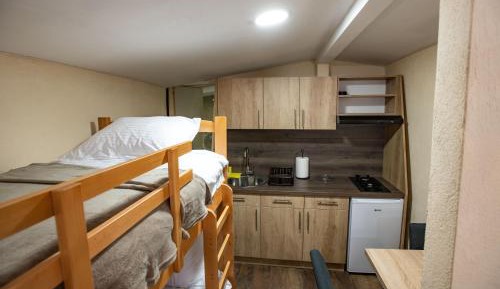 Quadruple Room with Private Bathroom