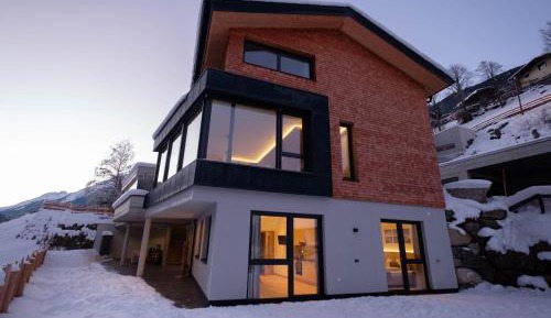 Apartment with Garden View