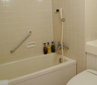 East Tower Twin Room - Non-Smoking