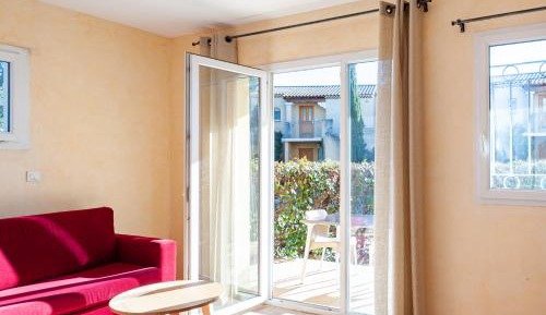 One-Bedroom Apartment (4 Adults)