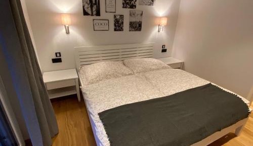 Apartment with Shower