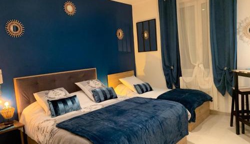 Deluxe Double Room with Shower