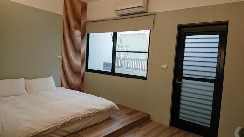 Quadruple Room with Terrace (Building B) 