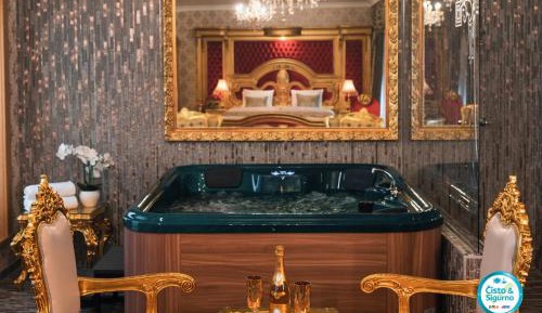 King Louis XVI King Suite - VIP Floor (VIP Spa Access)