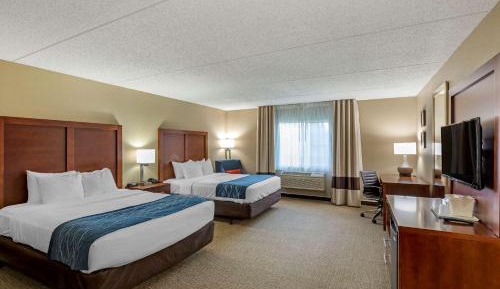 Queen Room with Two Queen Beds - Accessible/Non-Smoking 