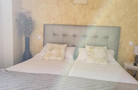 Twin Room with Private Bathroom