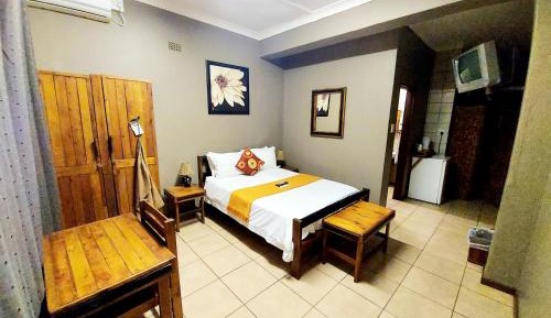 Single Room with Private Bathroom