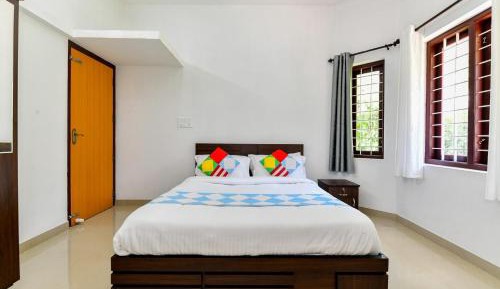 Queen Room with Balcony