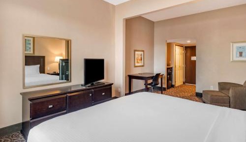 King Suite with Sofa Bed and Balcony