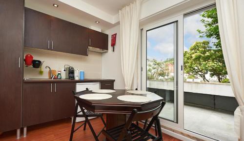 One-Bedroom Apartment with Terrace
