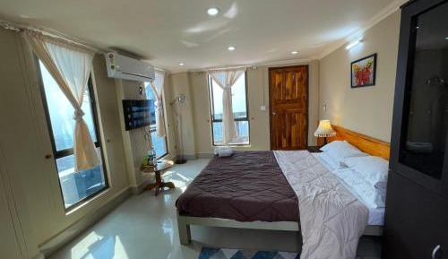 Deluxe Double or Twin Room with Balcony
