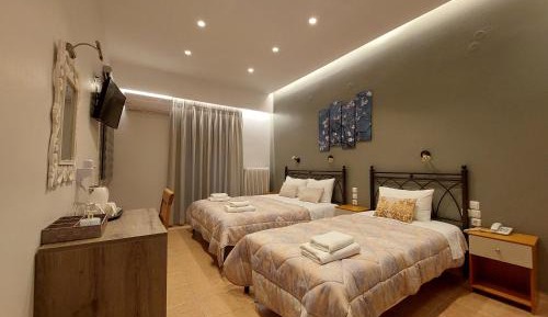 Deluxe Triple Room