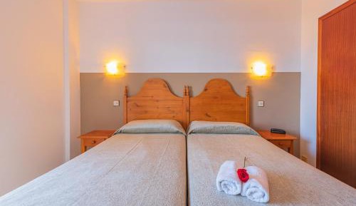 One-Bedroom Apartment (2 Adults)