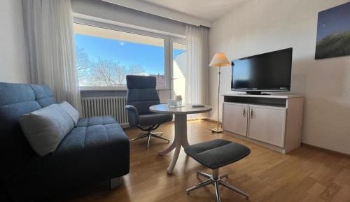 Apartment with Lake View