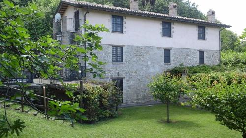 Villa with Garden View