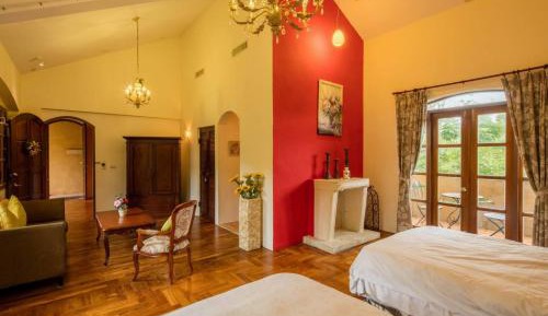 Deluxe Quadruple Room
