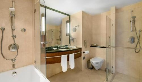 Junior Suite with Park View
