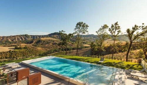 Seven-Bedroom Holiday Home