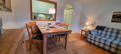 Apartment with Shower