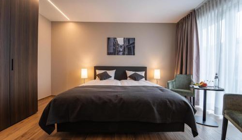 Superior King Room