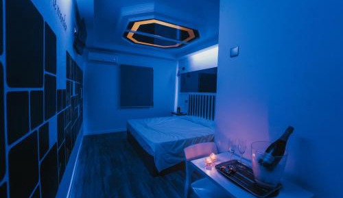 Deluxe Double Room with Shower