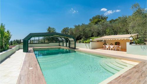 Four-Bedroom Holiday Home
