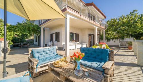 Four-Bedroom Holiday Home