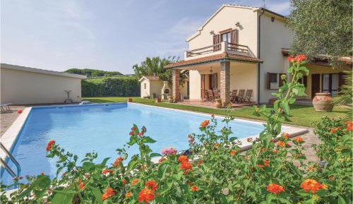 Two-Bedroom Holiday Home