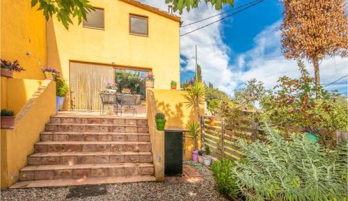 Three-Bedroom Holiday Home 