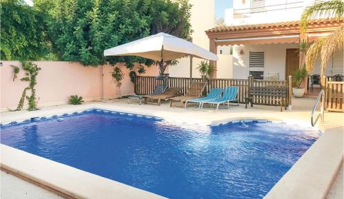 Six-Bedroom Holiday Home