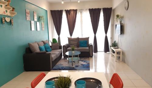 Apartment with Garden View