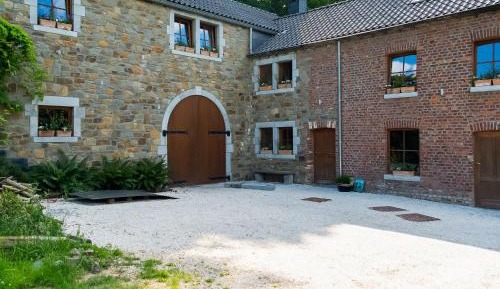 Five-Bedroom Holiday Home