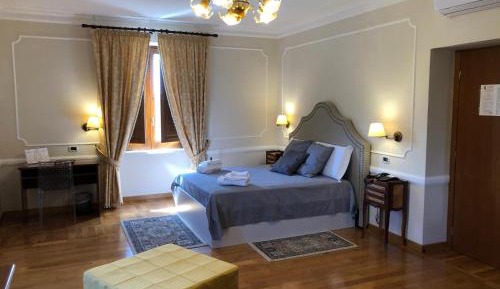 Double Room with Spa Bath