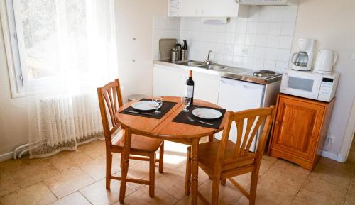 One-Bedroom Apartment with Balcony