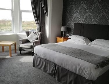 Deluxe Double or Twin Room with Sea View