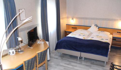 Comfort Triple Room with Shower