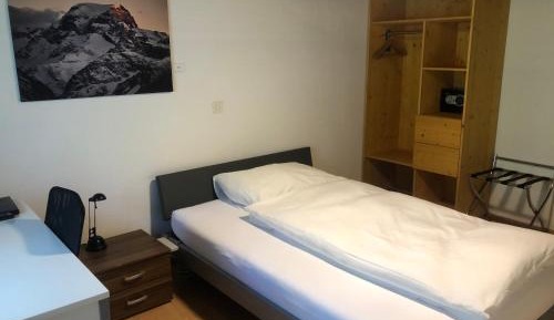 Standard Single Room with Shower