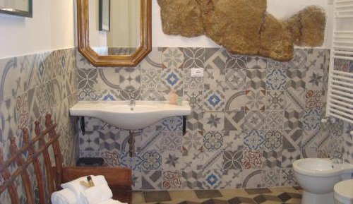 Quadruple Room with Private Bathroom