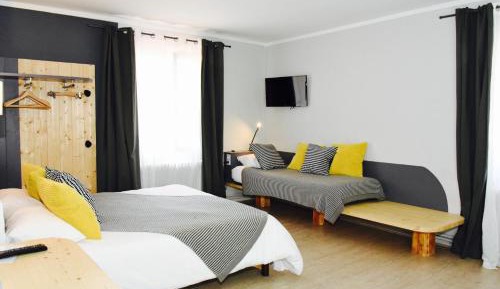 Family Room (5 Adults)