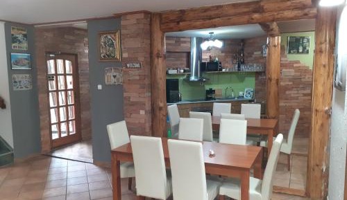 Family Room with Garden View