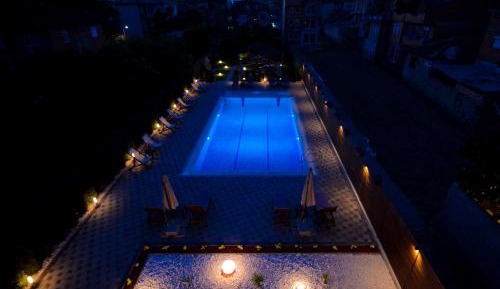 Triple Room with Pool View