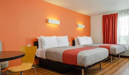 Deluxe Queen Room with Two Queen Beds - Non-Smoking