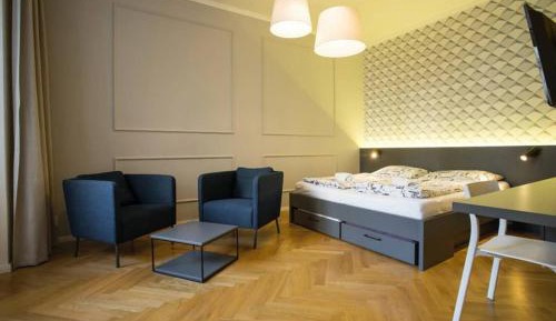 Studio Apartment